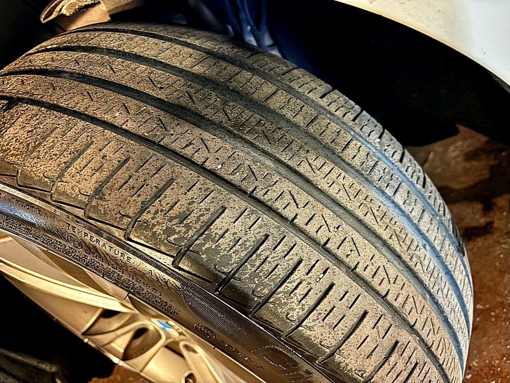 2013 BMW 3 Series Image 3