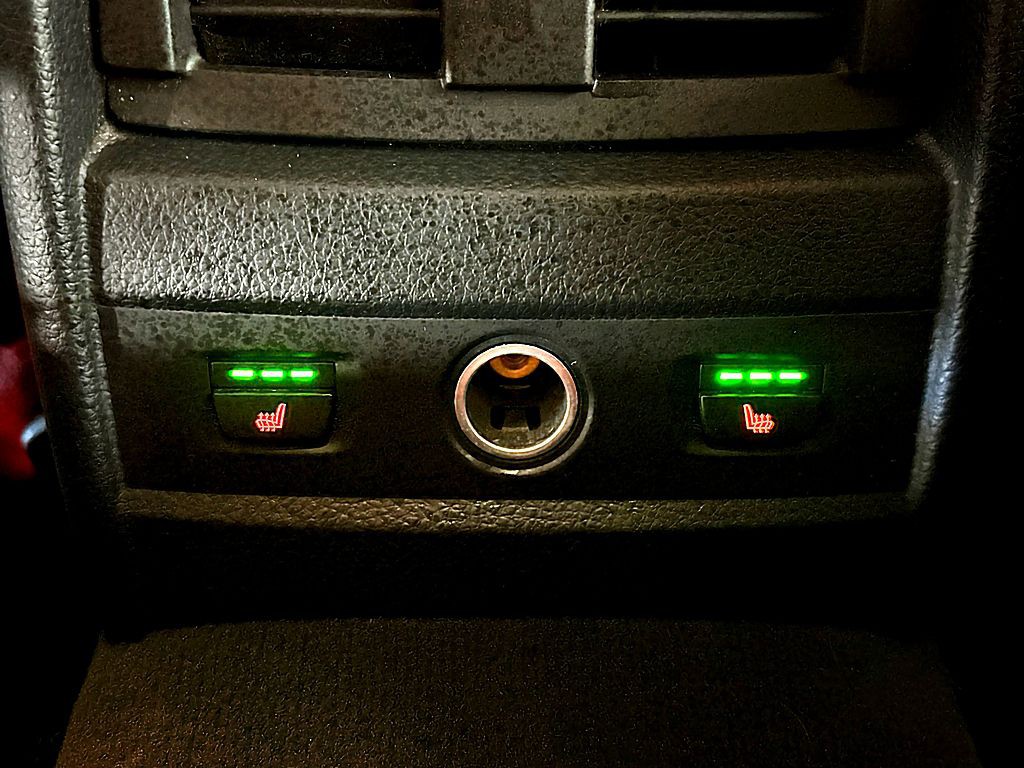 2013 BMW 3 Series Image 22