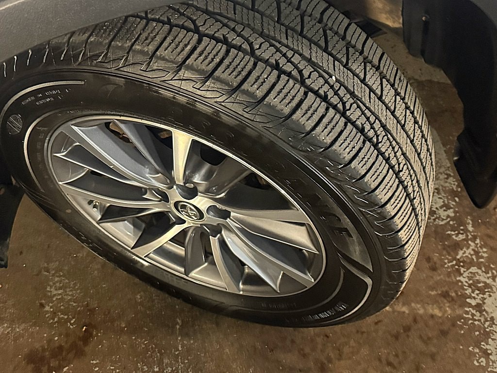 2018 Toyota Highlander Image 3