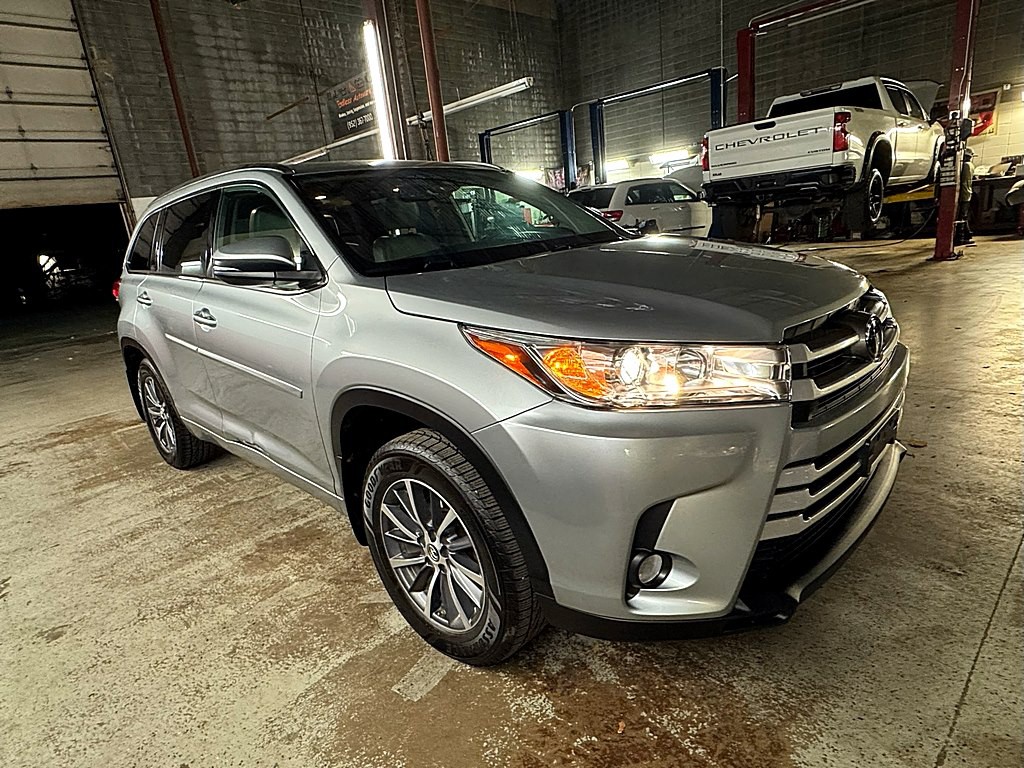 2018 Toyota Highlander Image 8