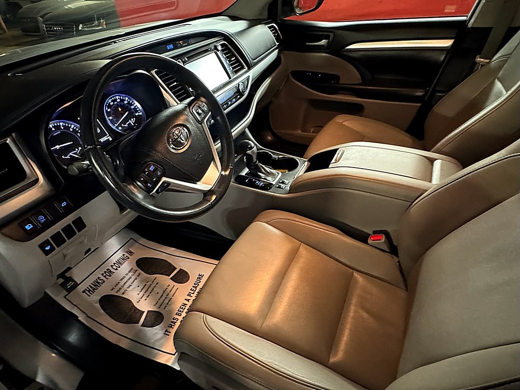 2018 Toyota Highlander Image 10