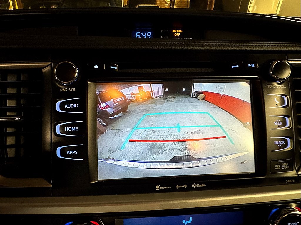 2018 Toyota Highlander Image 13