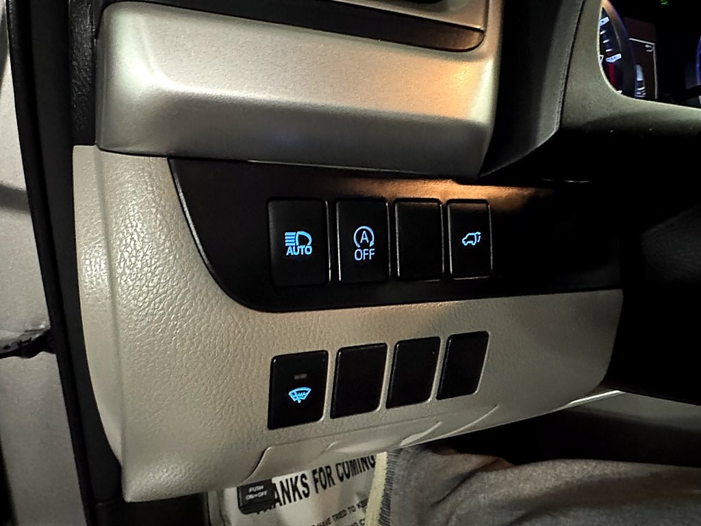 2018 Toyota Highlander Image 17