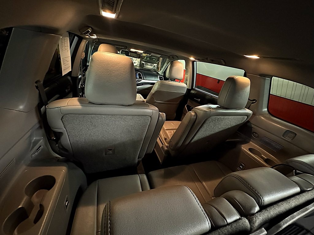 2018 Toyota Highlander Image 21