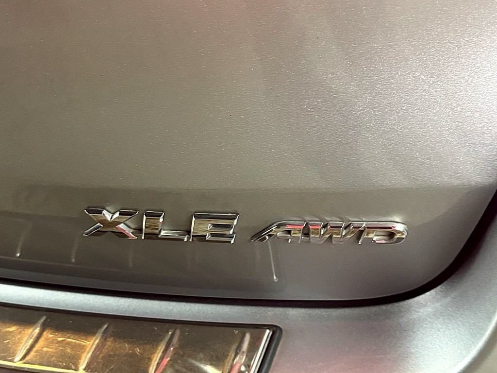 2018 Toyota Highlander Image 28