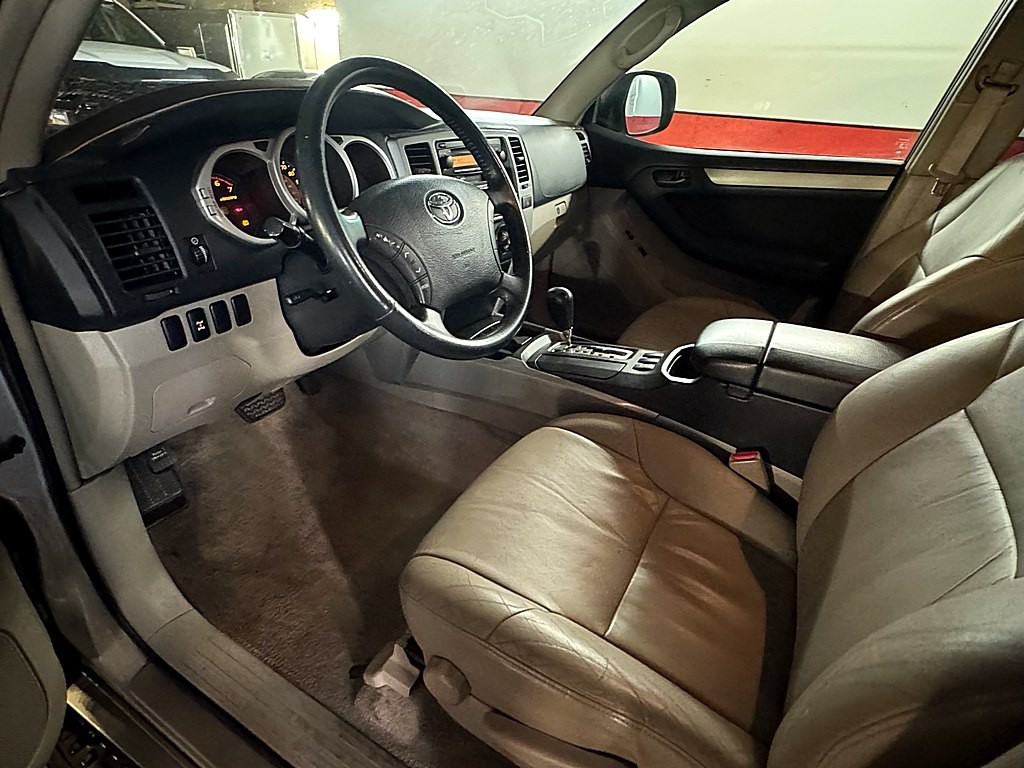 2004 Toyota 4Runner Image 10