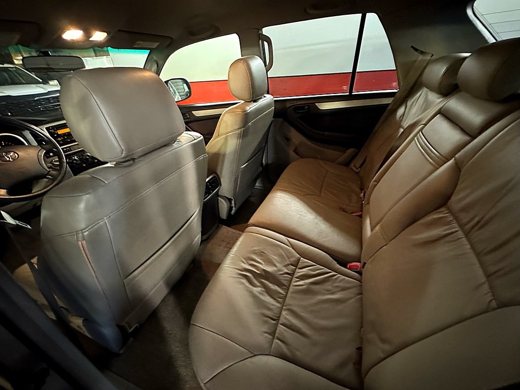 2004 Toyota 4Runner Image 15