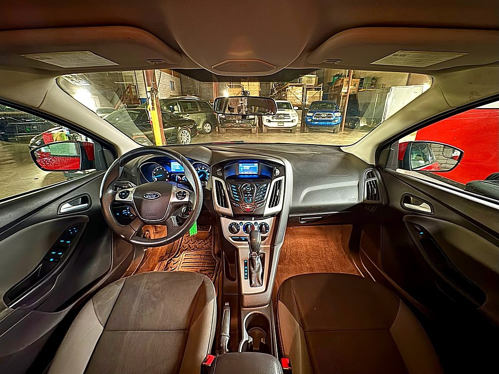 2014 Ford Focus Image 16