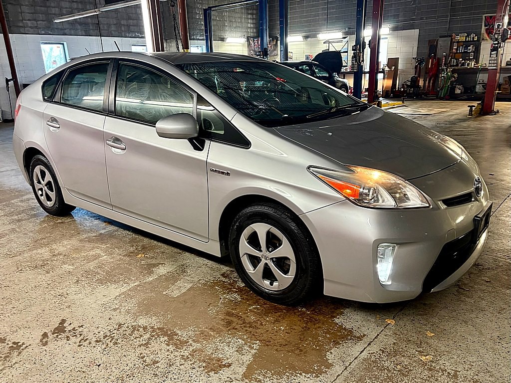 2013 Toyota Prius Image 8