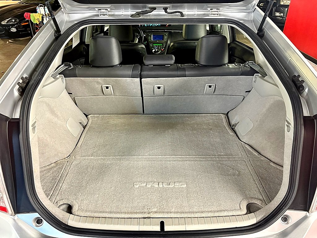 2013 Toyota Prius Image 22