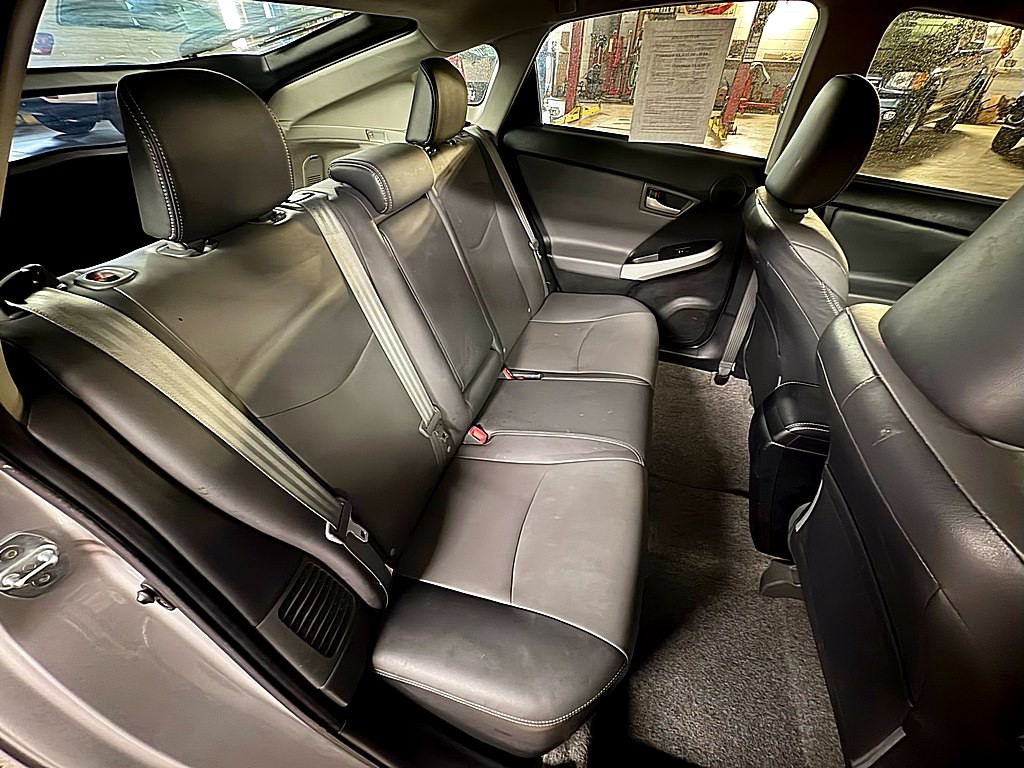 2013 Toyota Prius Image 23