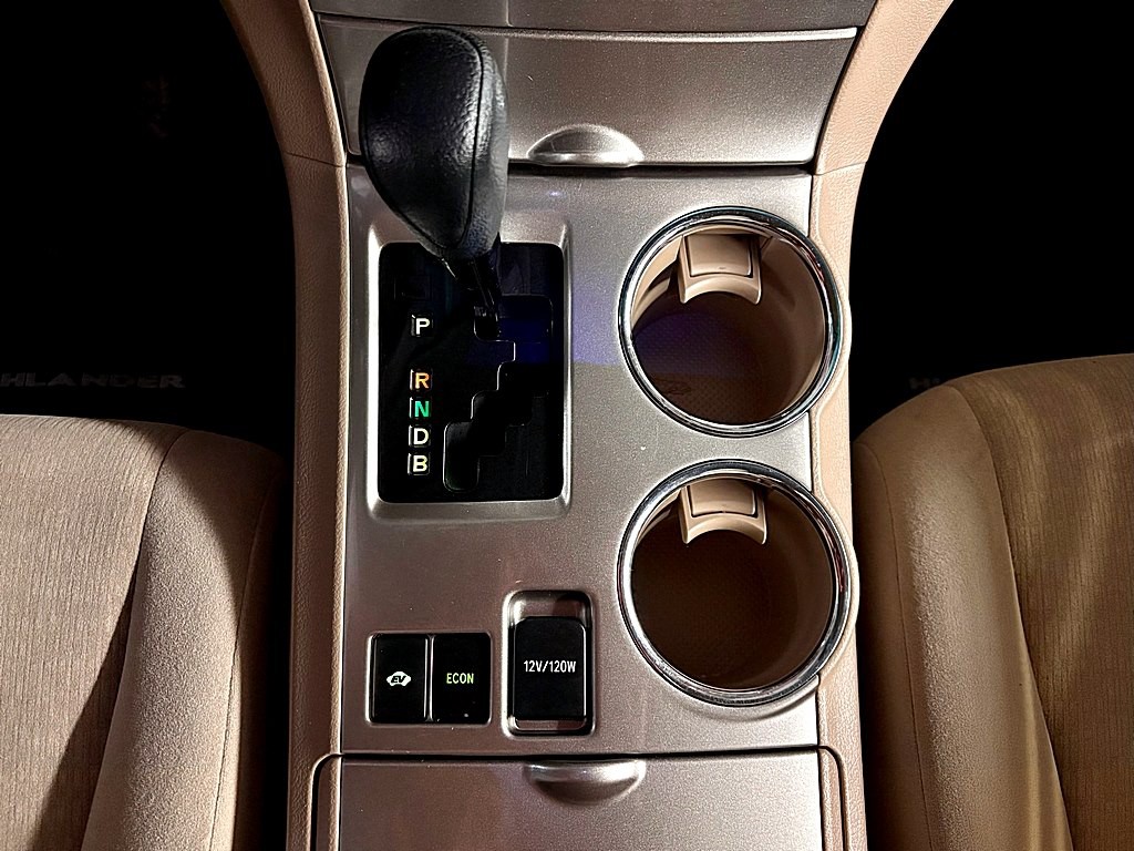 2011 Toyota Highlander Image 14