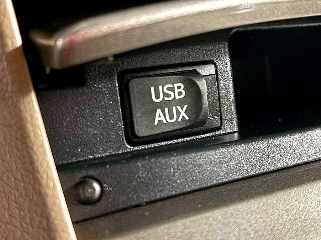 2011 Toyota Highlander Image 16