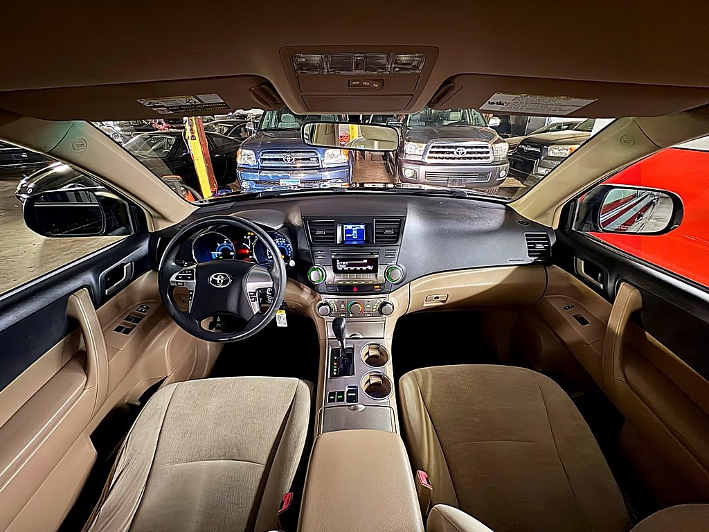 2011 Toyota Highlander Image 19