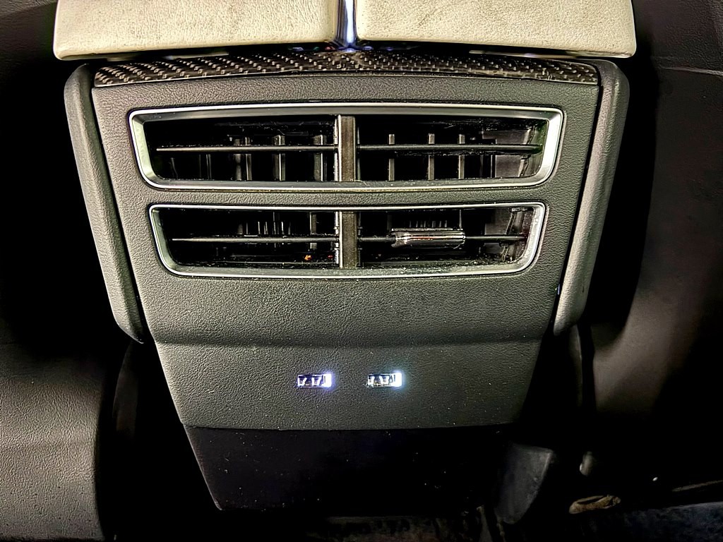 2017 Tesla Model X Image 25