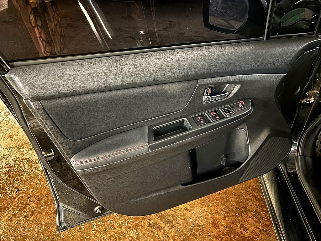 2015 Subaru WRX Image 16