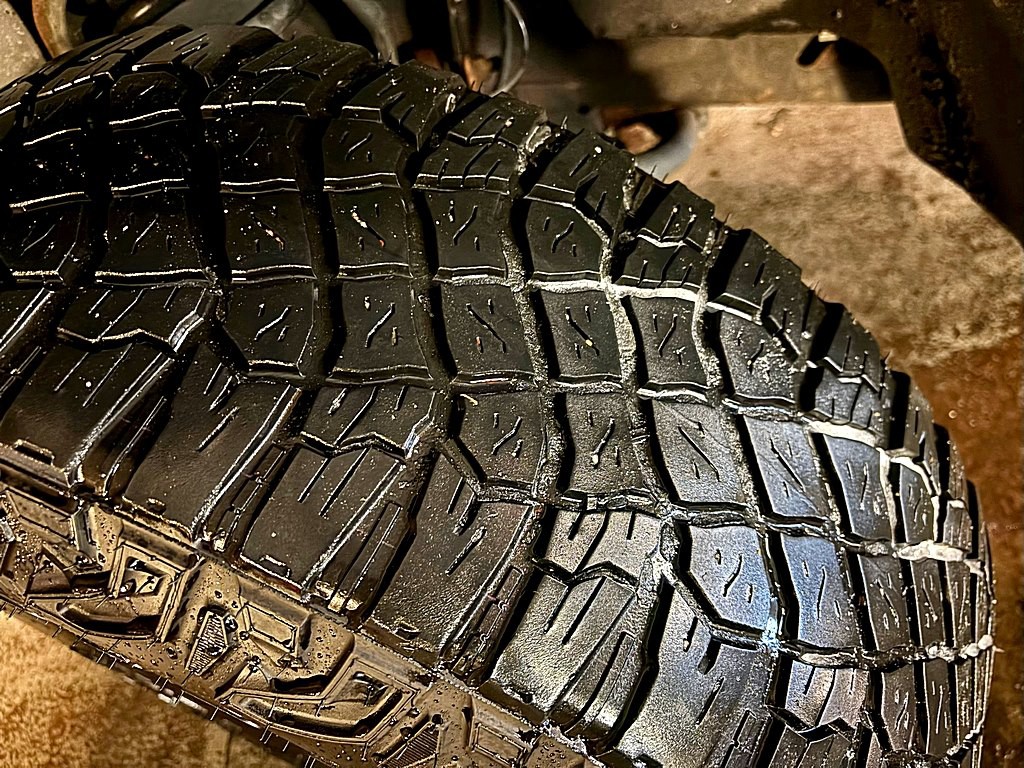 2011 Chevrolet Silverado 1500 Image 3