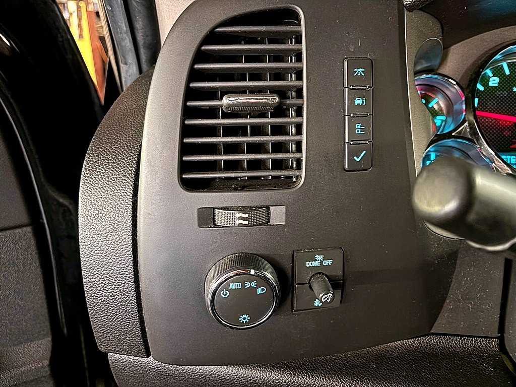 2011 Chevrolet Silverado 1500 Image 15