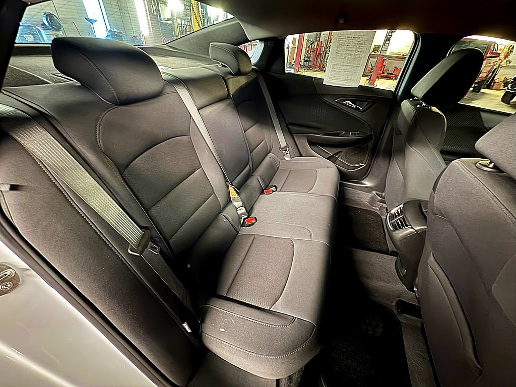 2023 Chevrolet Malibu Image 24