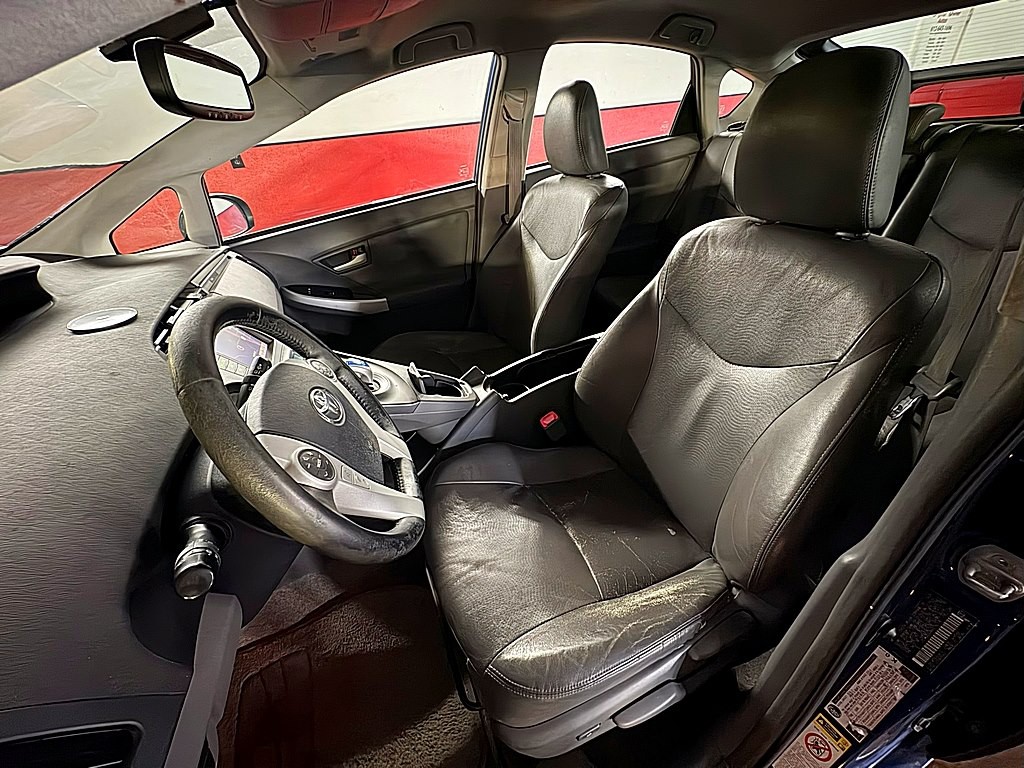 2010 Toyota Prius Image 10
