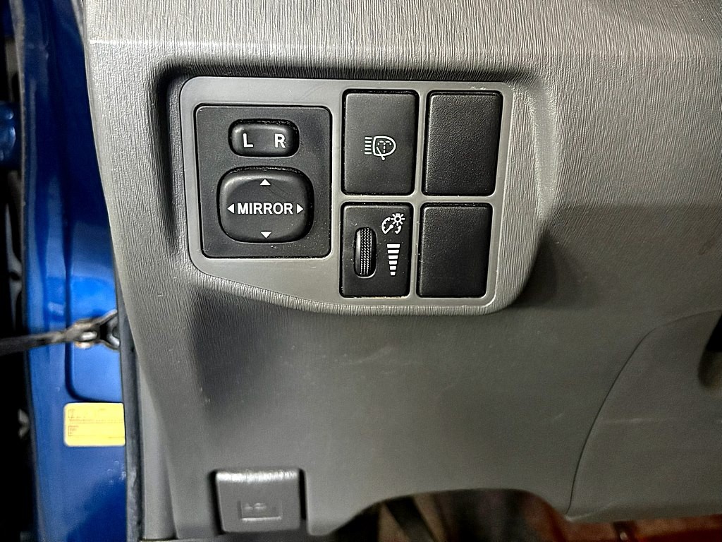 2010 Toyota Prius Image 17