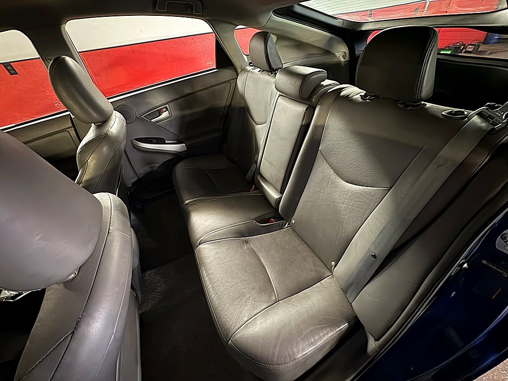 2010 Toyota Prius Image 21