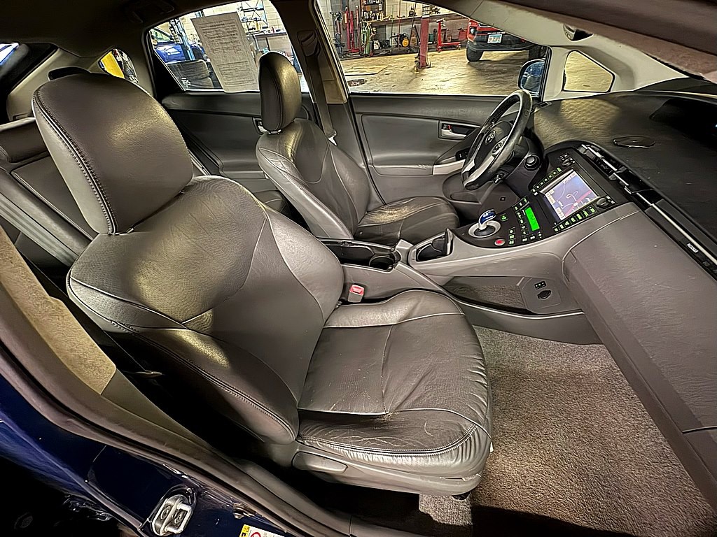 2010 Toyota Prius Image 24