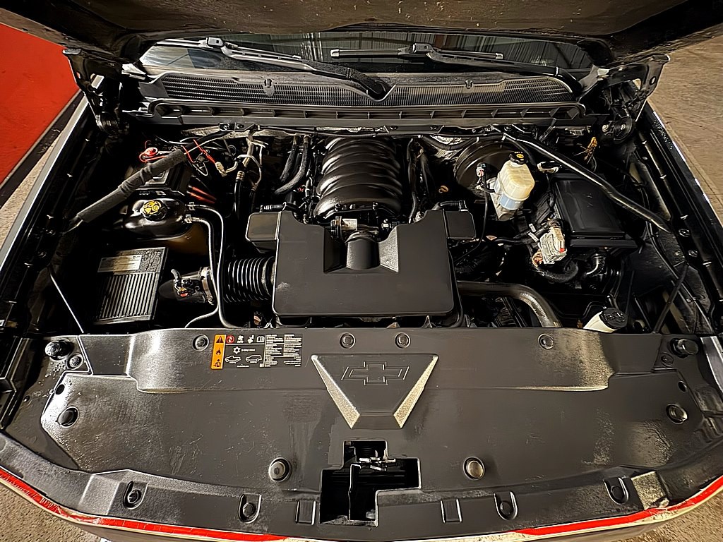 2018 Chevrolet Silverado 1500 Image 2