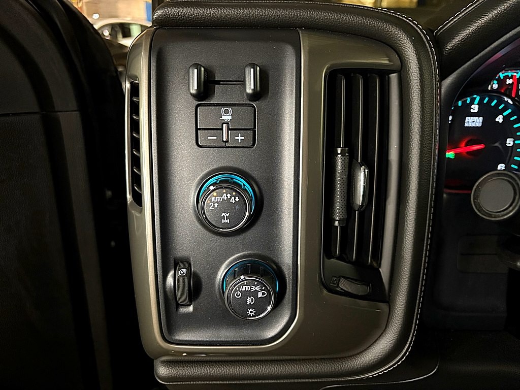 2018 Chevrolet Silverado 1500 Image 18