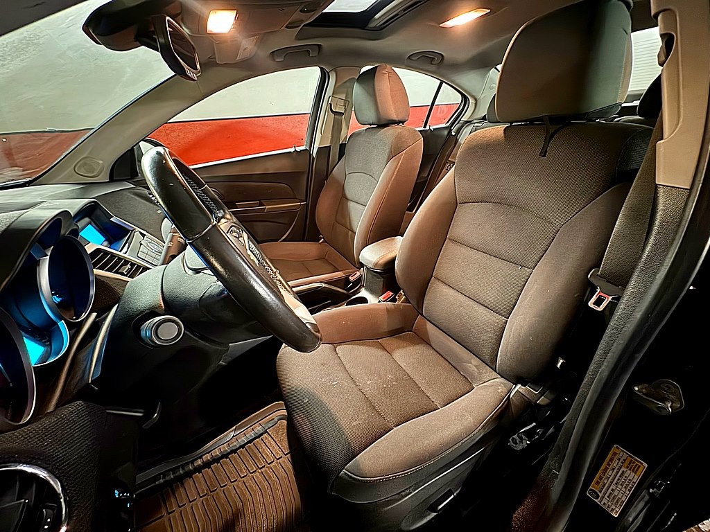 2014 Chevrolet Cruze Image 10