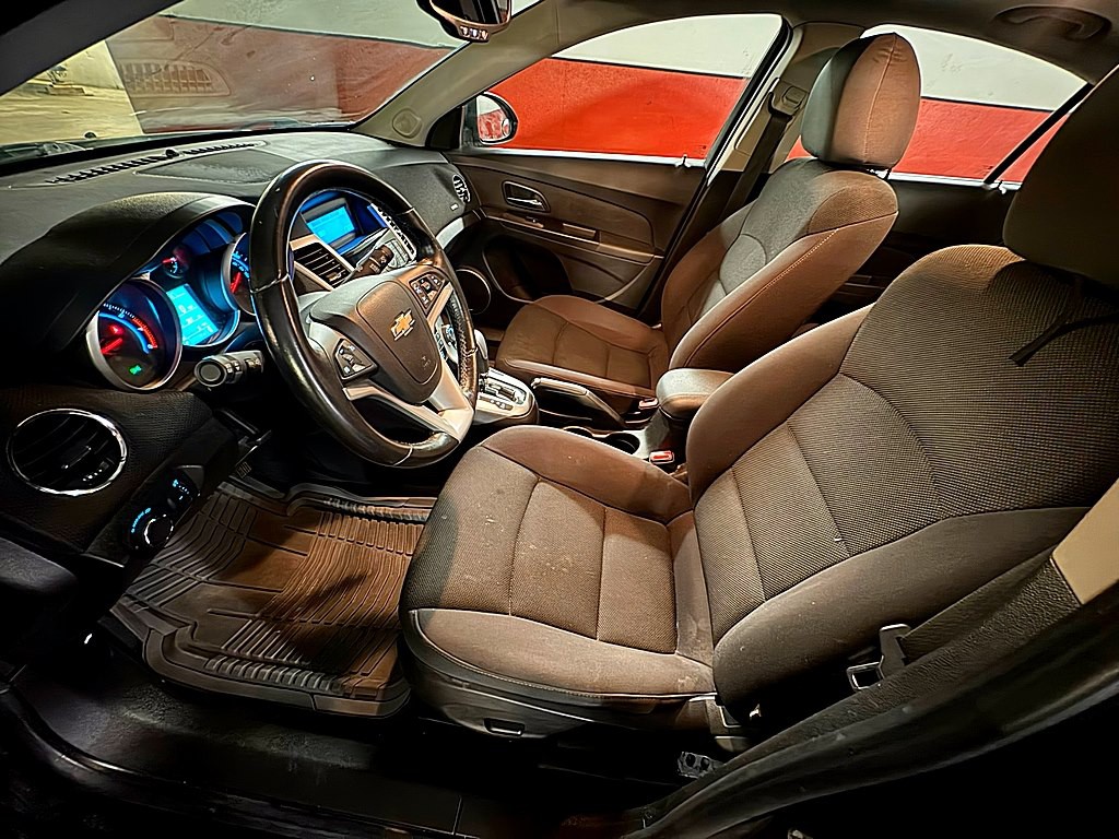 2014 Chevrolet Cruze Image 11