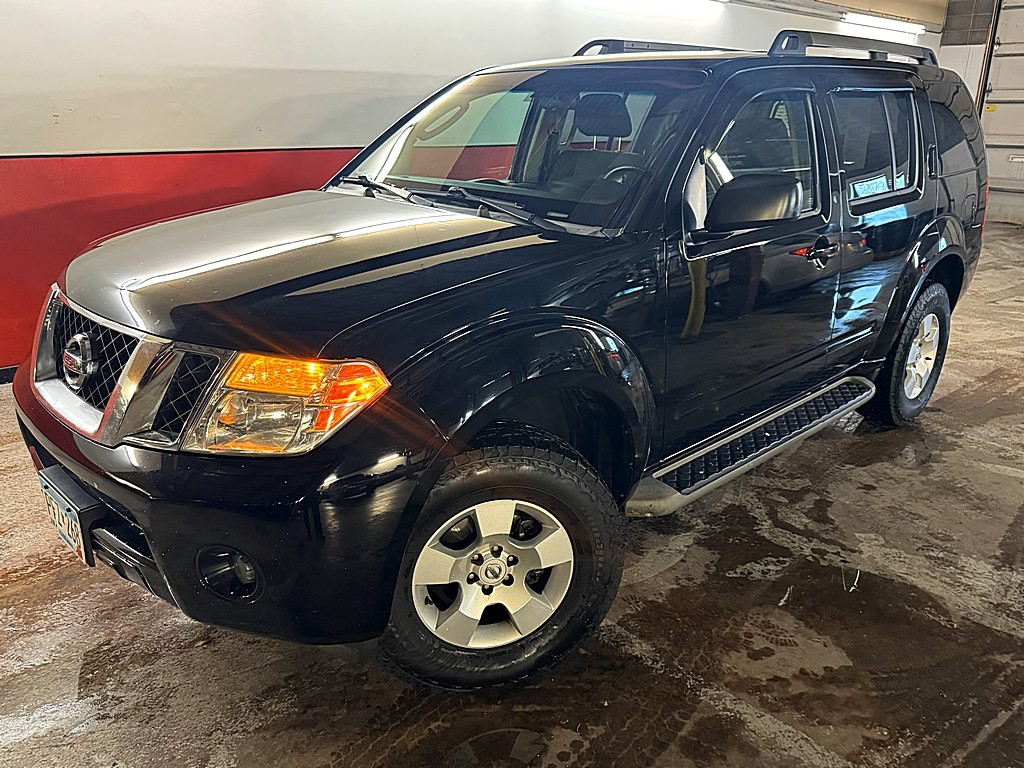 2008 Nissan Pathfinder Image 1