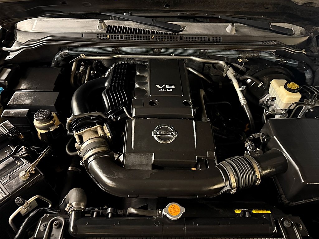 2008 Nissan Pathfinder Image 2