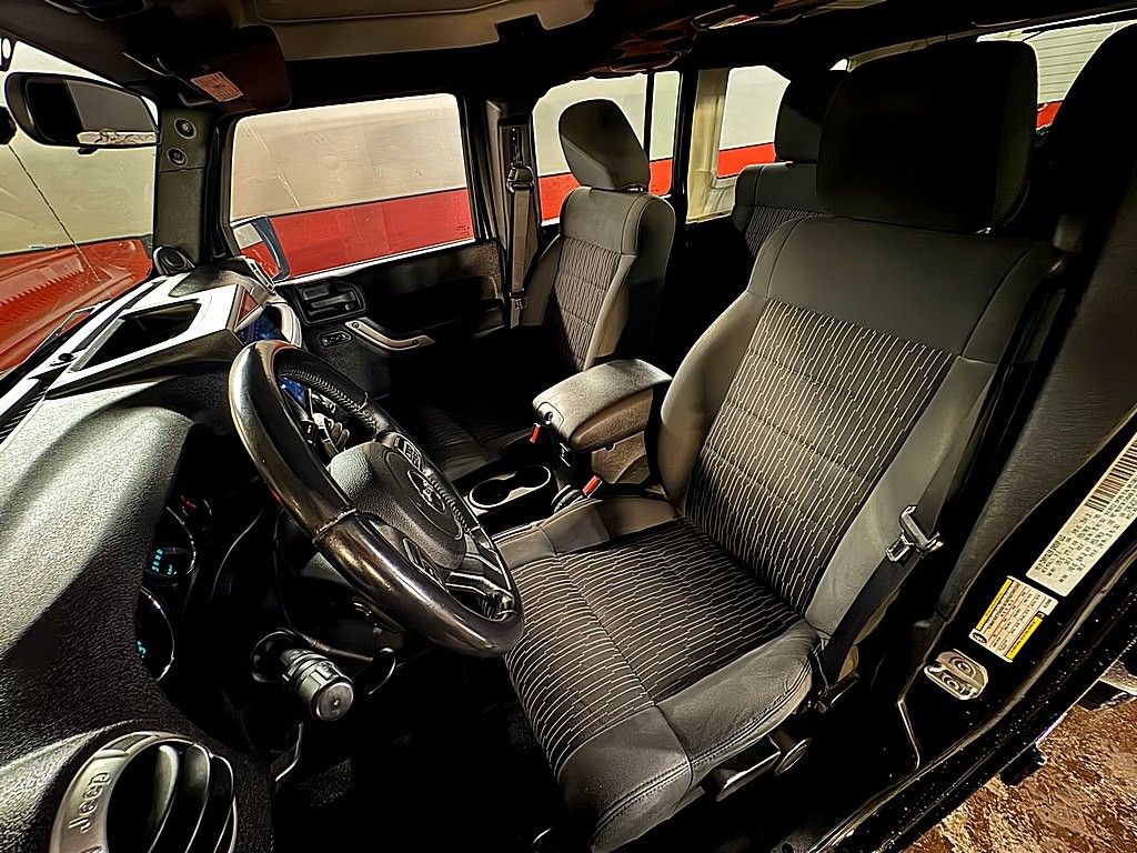 2012 Jeep Wrangler Unlimited Image 10