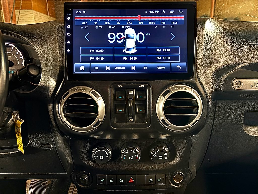 2012 Jeep Wrangler Unlimited Image 13