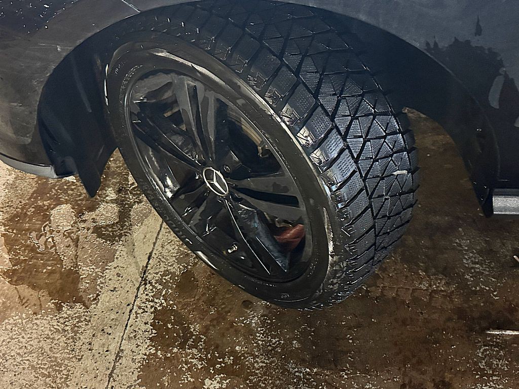 2014 Mercedes-Benz M-Class Image 3