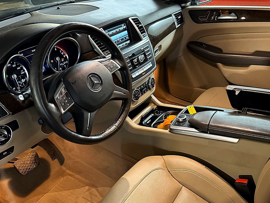 2014 Mercedes-Benz M-Class Image 9