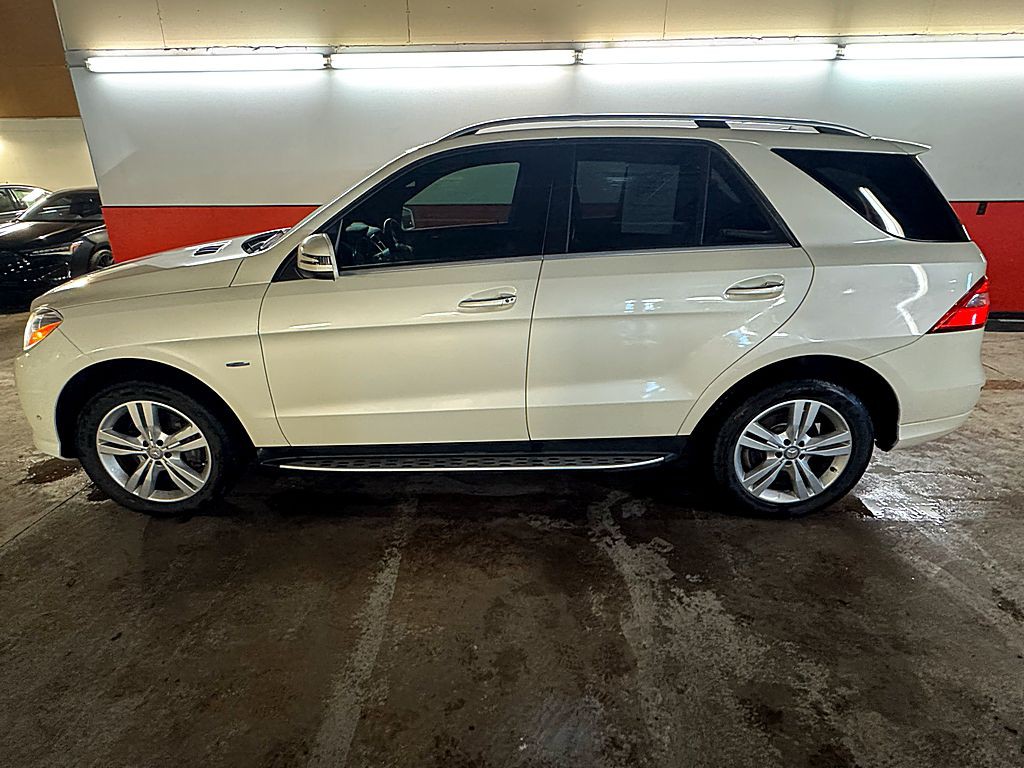 2012 Mercedes-Benz M-Class Image 4