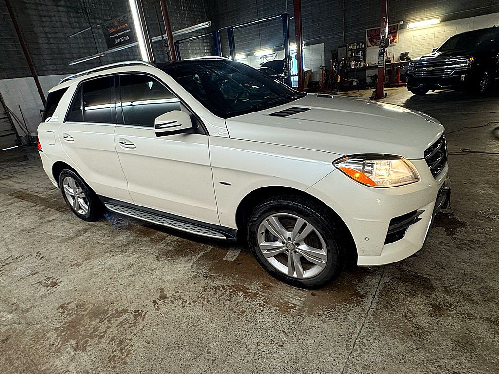 2012 Mercedes-Benz M-Class Image 8