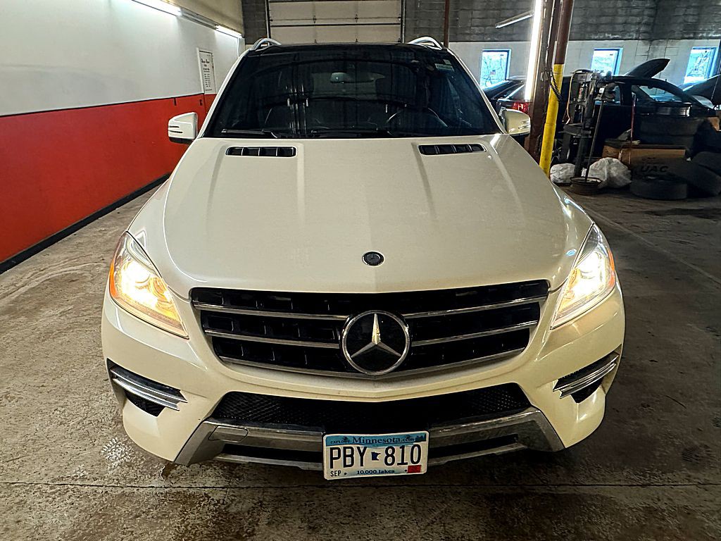 2012 Mercedes-Benz M-Class Image 10