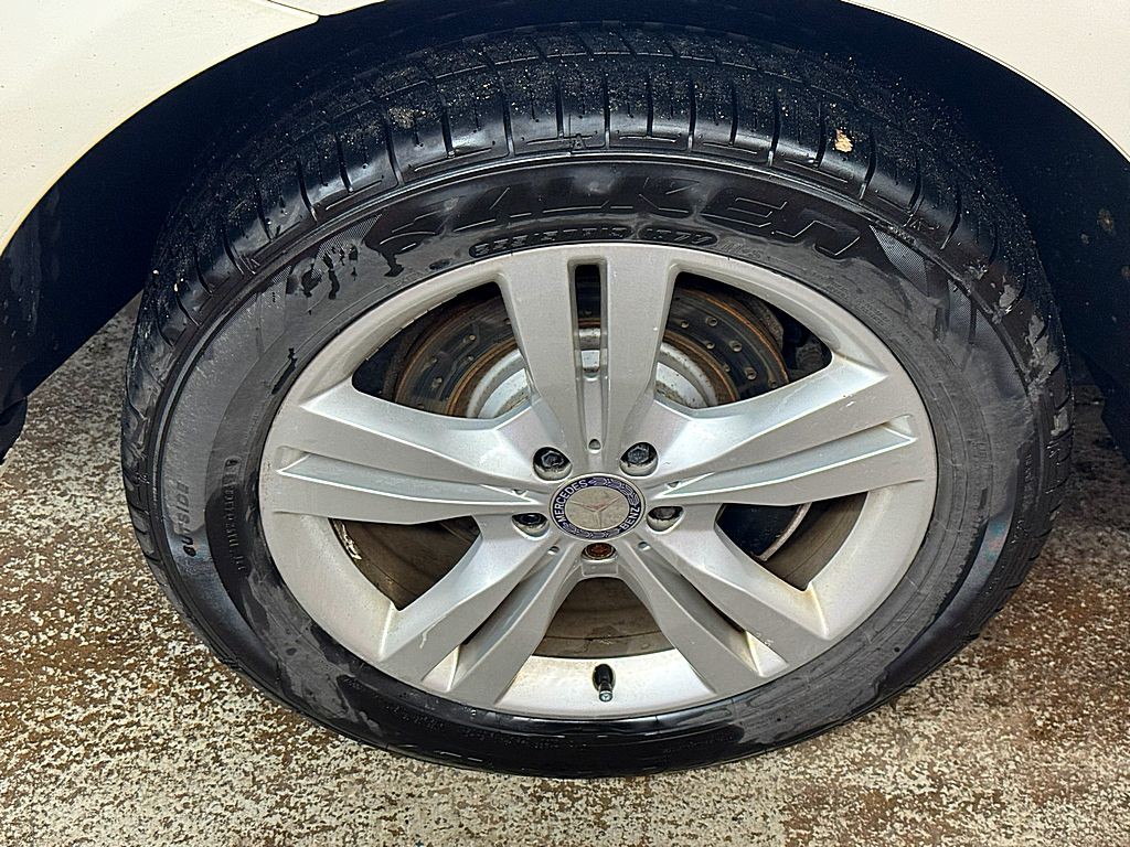 2012 Mercedes-Benz M-Class Image 28