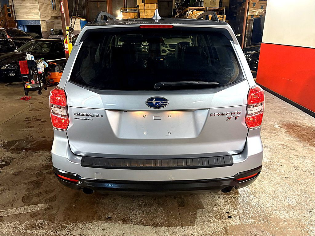 2016 Subaru Forester Image 6