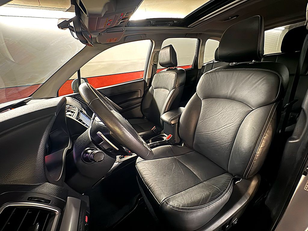 2016 Subaru Forester Image 10