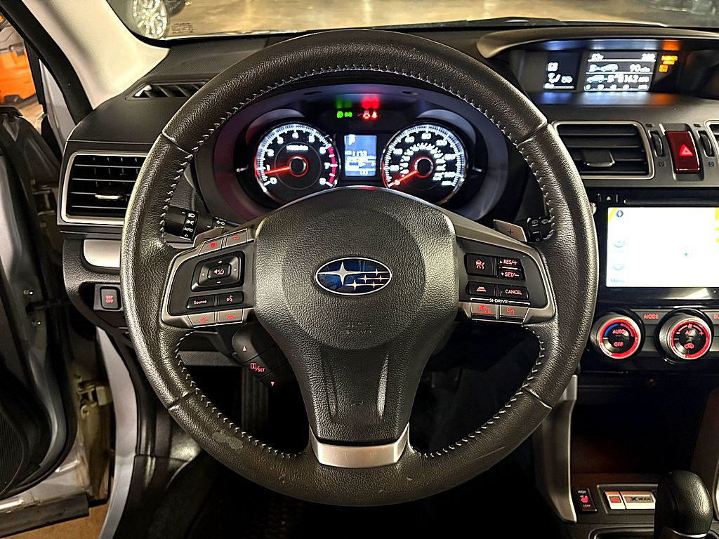 2016 Subaru Forester Image 12