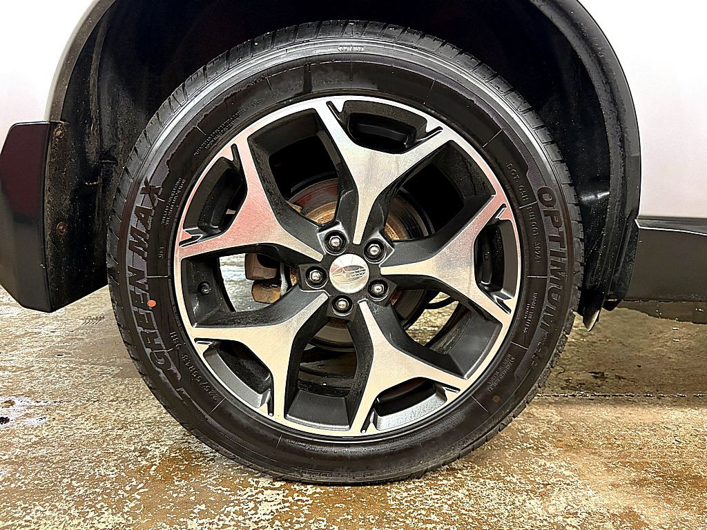 2016 Subaru Forester Image 30