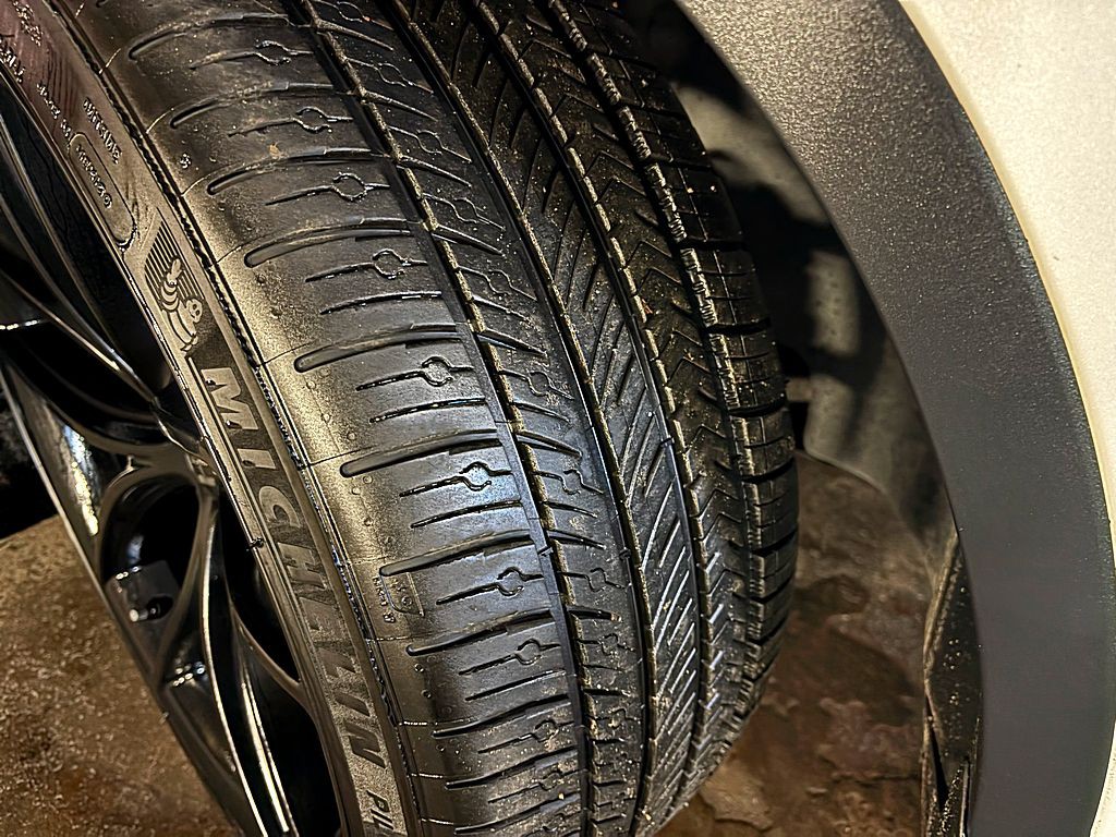 2021 Tesla Model Y Image 2