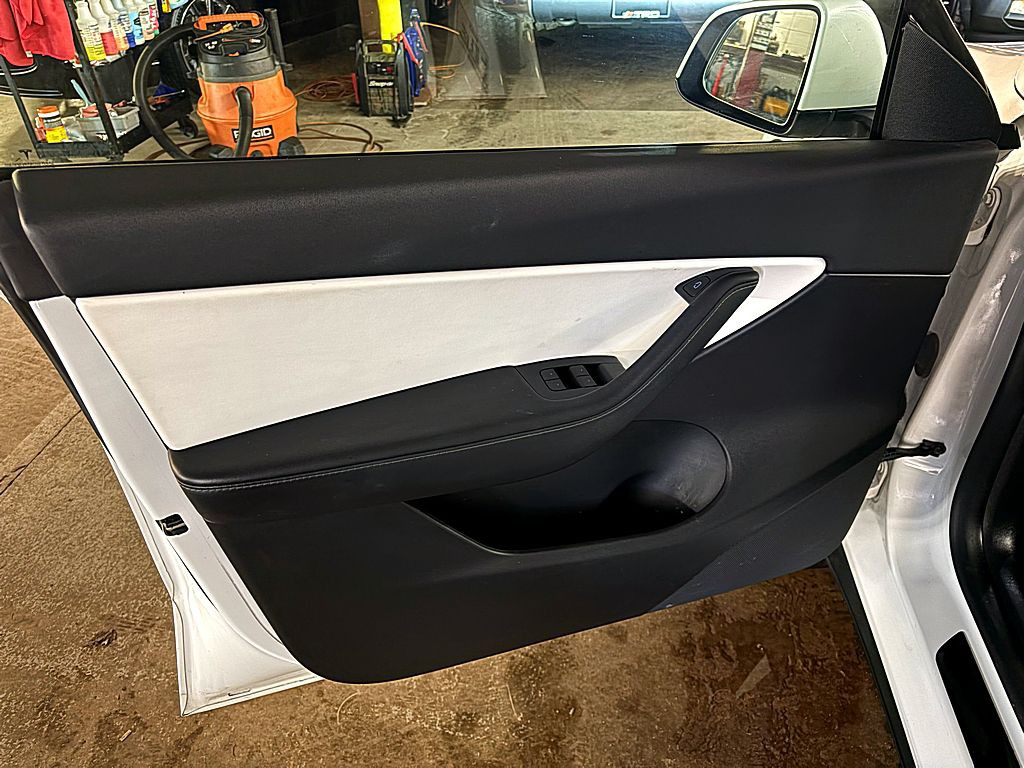 2021 Tesla Model Y Image 9