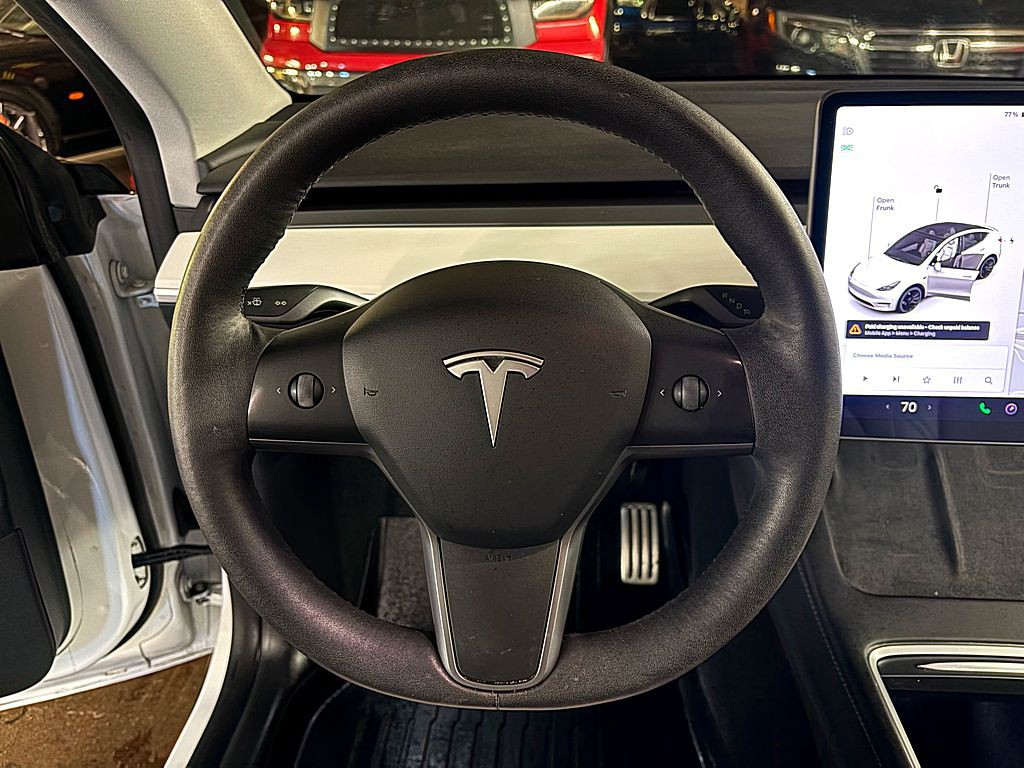 2021 Tesla Model Y Image 11