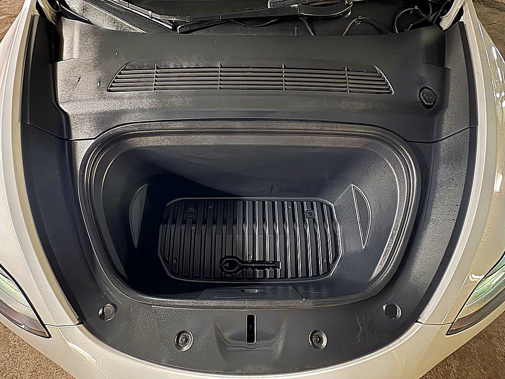 2021 Tesla Model Y Image 13