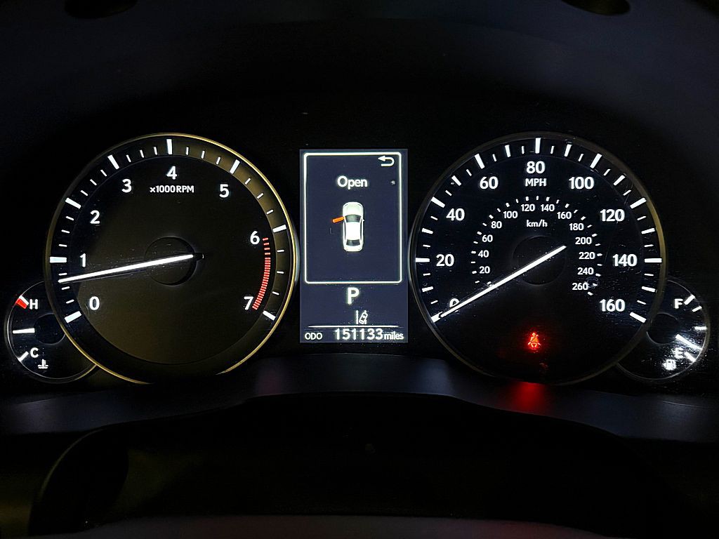 2016 Lexus ES Image 13